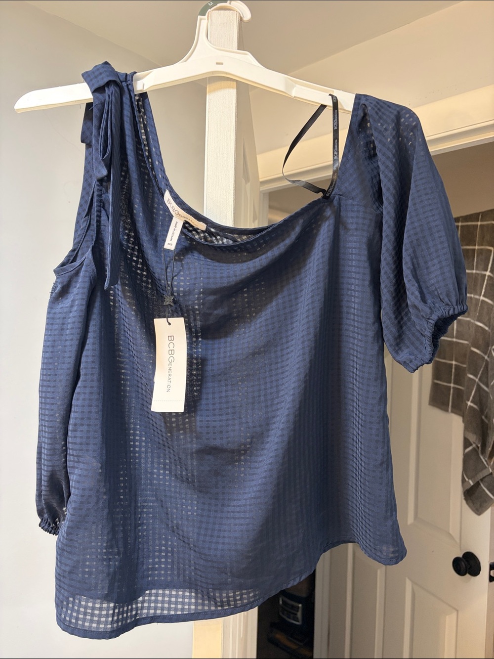 BNWT BCBG  Navy Blue One-Shoulder Tie Puff Sleeve Blouse